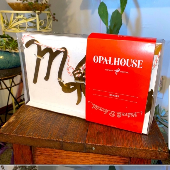 New opalhouse Merry & Bright metallic gold Script banner Garland Christmas - Picture 2 of 10